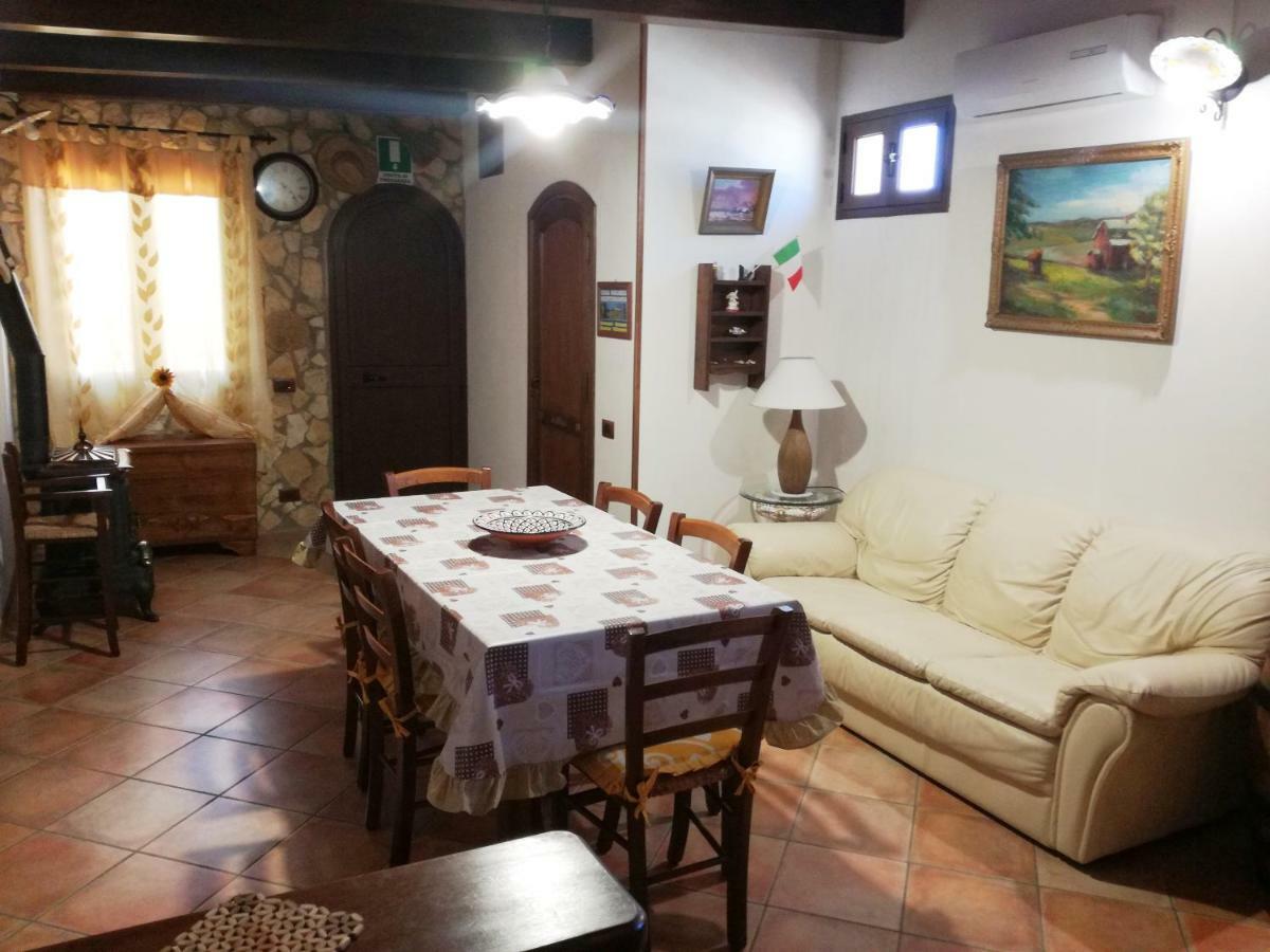 Casa Vacanze Mediterraneo Villa Tre Fontane Exterior photo